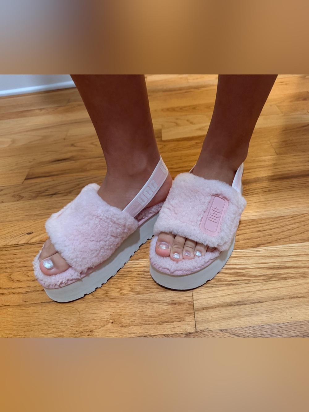 UGG Disco Fur Pink Platform Slide Sandals - Women size 9 - Picture 11 of 11